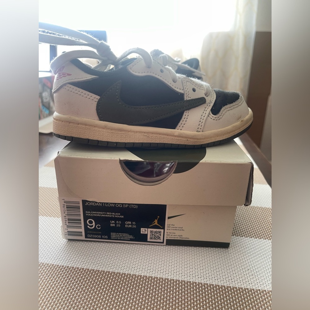 Jordan 1 Low OG SP Travis Scott's